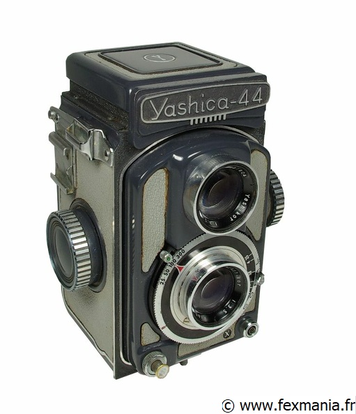 Yashica-44A 