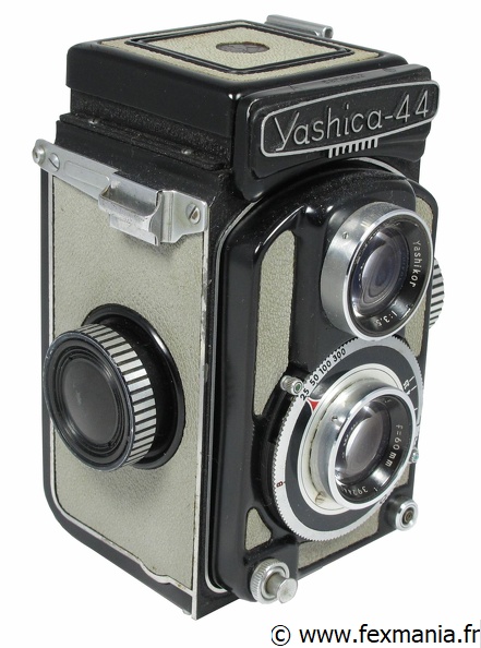 Yashica-44A  