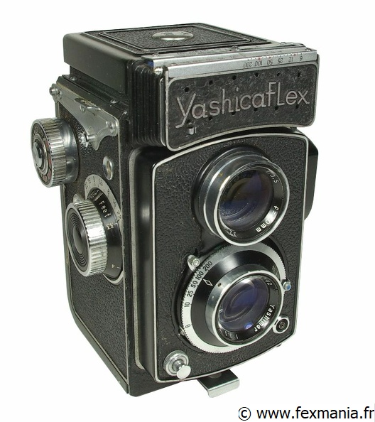 Yashica Yashicaflex AS ou AS II 