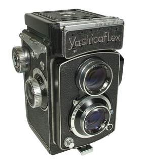 Yashica Yashicaflex AS ou AS II 
