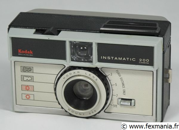 Kodak Instamatic 200.jpg