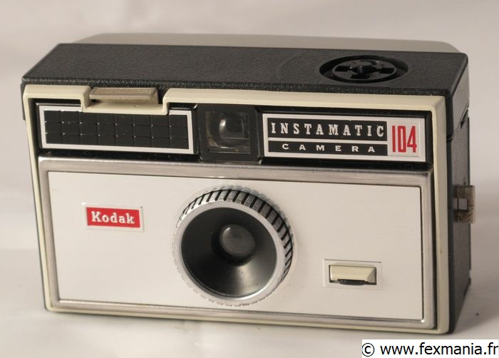 Kodak Instamatic 104 560.jpg