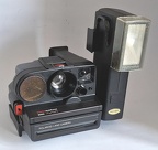 Polaroid Sonar Autofocus 500 avec son flash dédié
